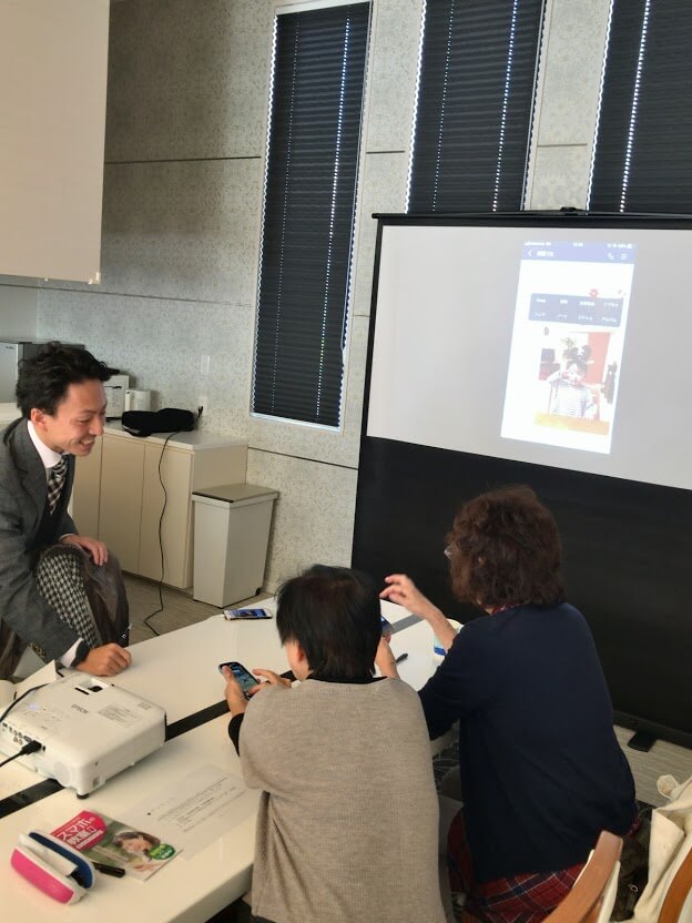 スマホ教室の様子♪